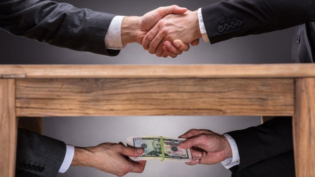 جرایم مامورین دولت